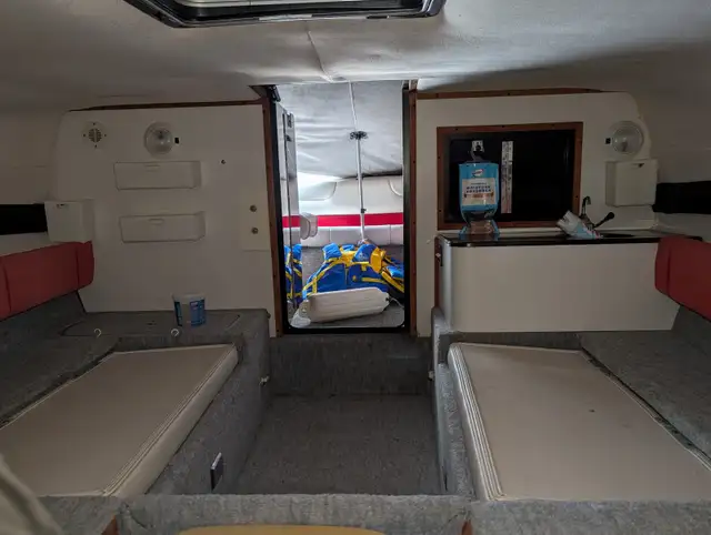 Crownline in Powerboats & Motorboats in St. Catharines - Image 10