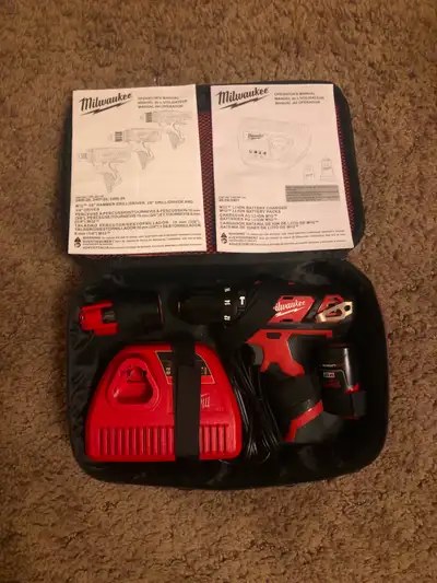 Milwaukee M12 3/8” hammer drill/driver kit, View more