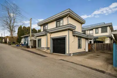 Vancouver Laneway House for Rent – 2 Bed 2 Bath NOW Bright, clean, and private 2-bedroom, 2-bathroom...