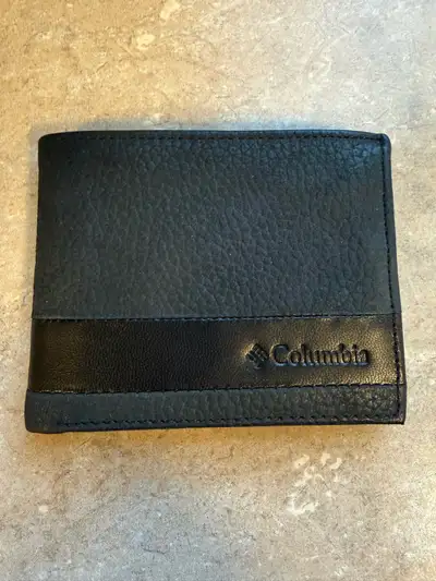 Columbia Wallet Men,s , View more