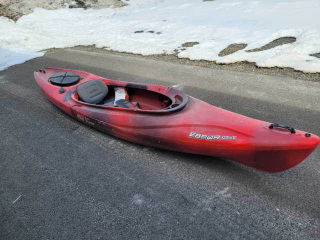Old town kayak dans Canots, kayaks et rameurs  à Edmundston