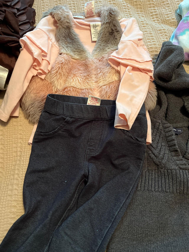 Size 2 mix in Clothing - 2T in Kitchener / Waterloo - Image 2
