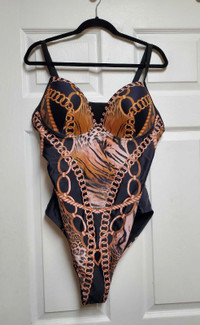 2 x brand new plus size swim suits. 3XL. Perfect for vacation.