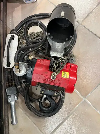 INGERSOLL RAND ARO 1/2 TON AIR CHAIN HOIST, View more
