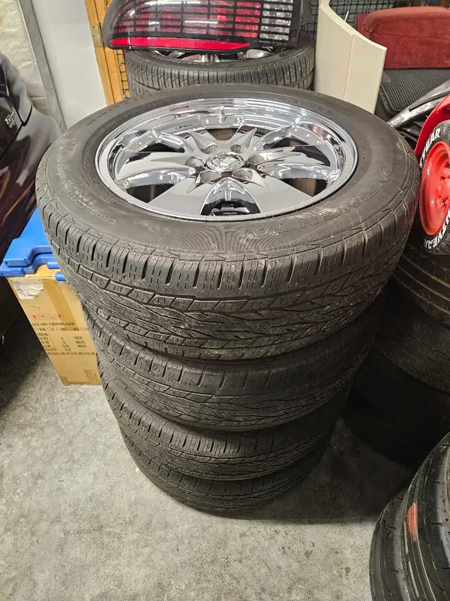 20" chrome escalade rims in Tires & Rims in Dartmouth - Image 2