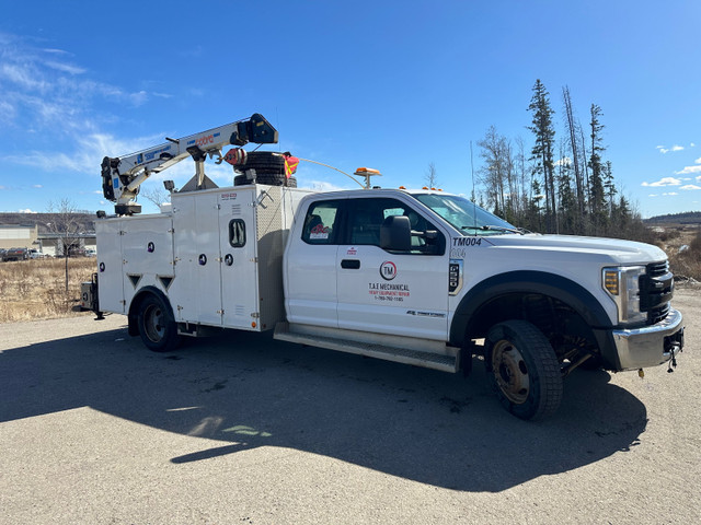 2018 F550 Service Truck in Cars & Trucks in Fort McMurray - Image 2
