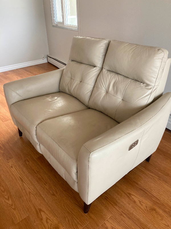 Leather Electric Lazyboy love seat in Couches & Futons in Calgary