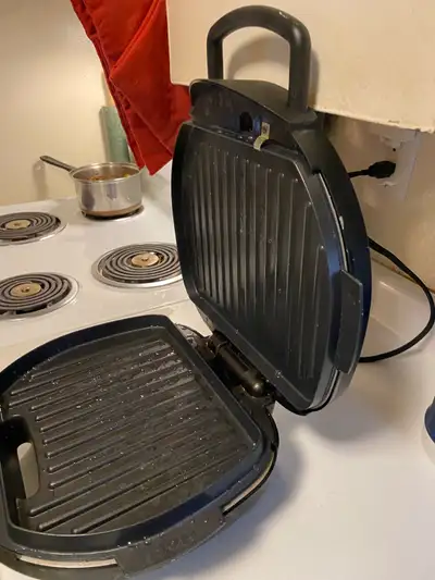 Hamilton Beach Flip Belgian Waffle Maker, View more