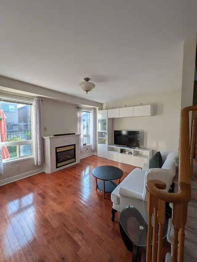 Detached house for rent in Mississauga