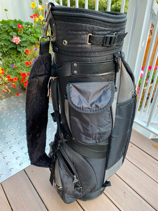 Golf Bag in Golf in Richmond - Image 2