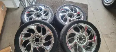 18 inch Chrome rims bolt pattern 5x100 and 5x110 tire size 245/40/18. Would need new rubber, no cent...