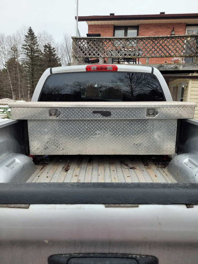 Truck tool box in Other Parts & Accessories in Belleville