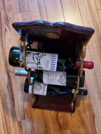 Wine rack (holds 3 bottles)