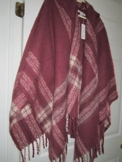 Ladies wool Shawl, View more