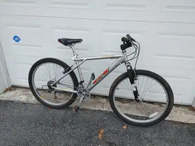 GT Zaskar LE aluminum mountain bicycle, View more