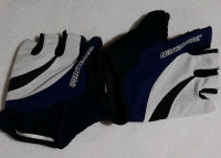 WOMEN'S CYCLING GLOVES - XS/S LIKE NEW