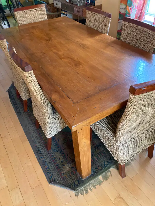 Teak / Ratten Bentar Dining Table with 6 Chairs in Dining Tables & Sets in City of Toronto - Image 7