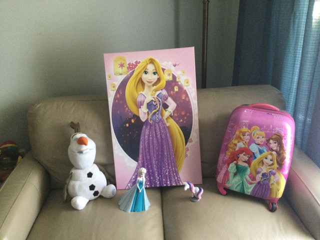 Frozen Disney memorabilia  in Toys & Games in Oshawa / Durham Region