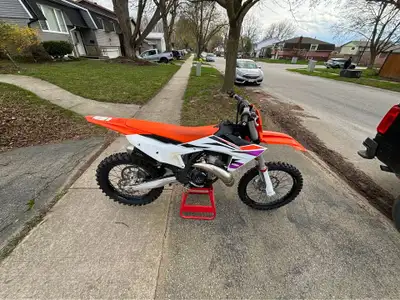2024 KTM 250SX for sale. Ownership in hand 44 hours Bike is completely stock Just stripped down and...