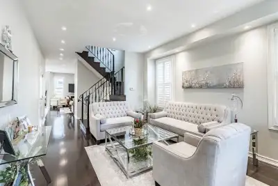 Spacious and beautiful semi-detached 4BR/2.5WR (upper only) home for rent in prestigious Mississauga...
