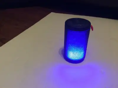 URBAN BEATS FLASH WIRELESS BLUETOOTH SPEAKER., View more