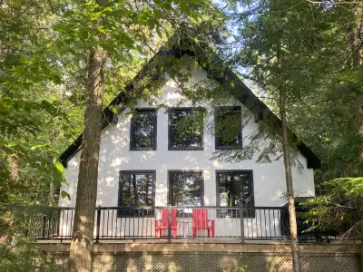 Chalet bord de l'eau Chertsey – DERNIÈRE MINUTE: 22 au 27 Juin, View more