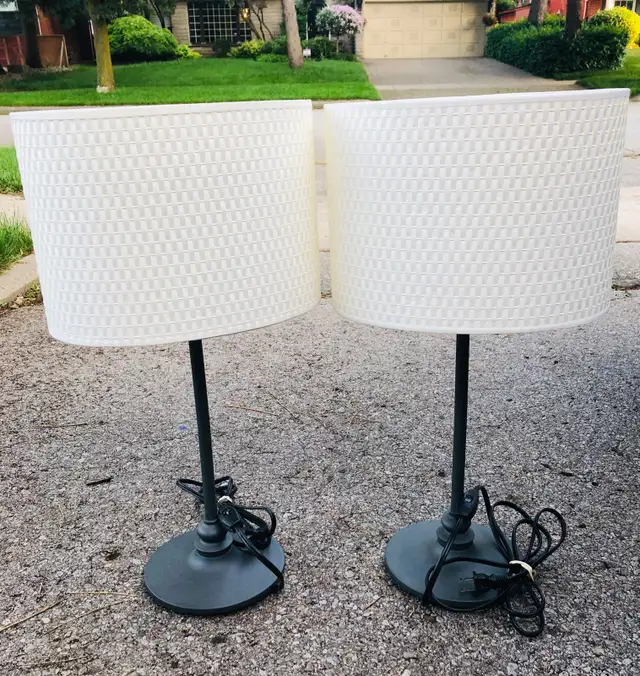 Pair of IKEA Alang White Woven Table Lamp Light Textured Shade in Indoor Lighting & Fans in City of Toronto - Image 2