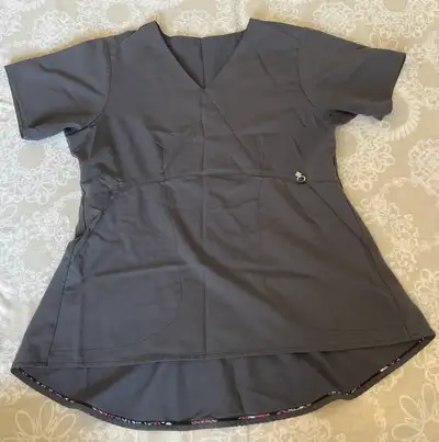 Scrub tops M size, View more