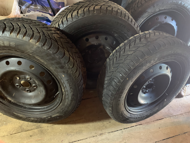 Nokian Hakkapeliitta pour Subaru Pneus hiver sur jantes in Tires & Rims in Saguenay - Image 3