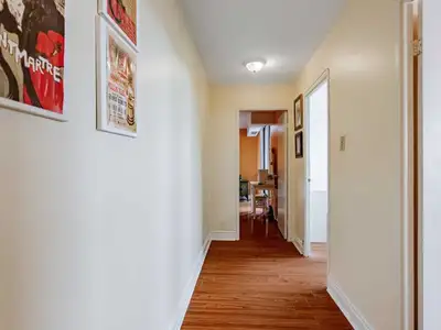 Large condo located off Bathurst St. within immediate or walking distance - 3 min. to Synagogue, Chr...