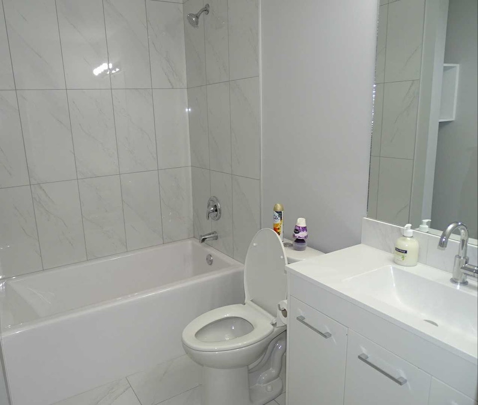 Legal Suite Basement For Rent In Walkersummit 4
