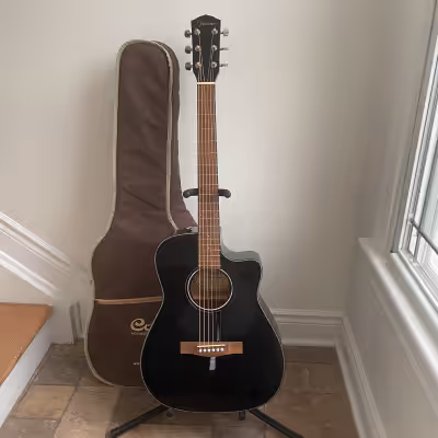 Guitar is in good condition, few scratches here and there from regular use. No major dents or cracks...