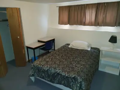 Rooms for out of town Workers.. Close to the Refinery... $160