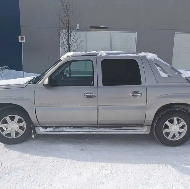 Cadillac Escalade EXT414905412554608642