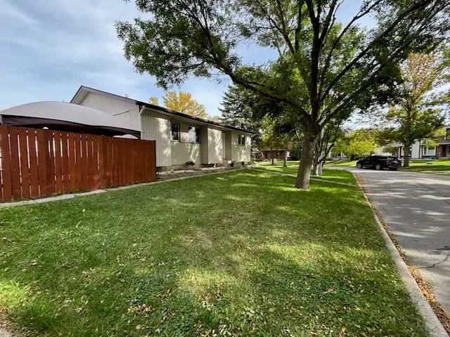 FOR RENT -23 Whitley Dr Winnipeg