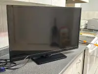 Insignia 32-inch TV