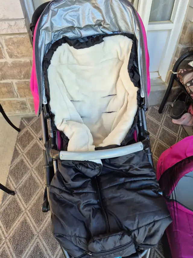 Uppababy Vista Stroller Set in Strollers, Carriers & Car Seats in Mississauga / Peel Region - Image 9