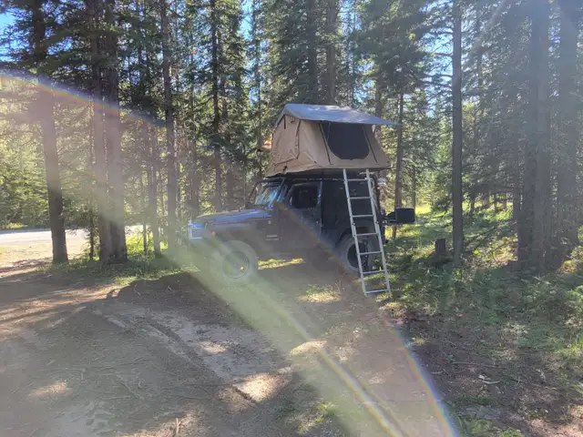 Smitty built rooftop tent62864745126529121