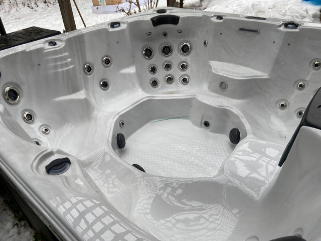 WOW! New 8 Seater Spa In Stock-56 Jet-Fully Loaded-Free Delivery in Hot Tubs & Pools in Oakville / Halton Region - Image 2
