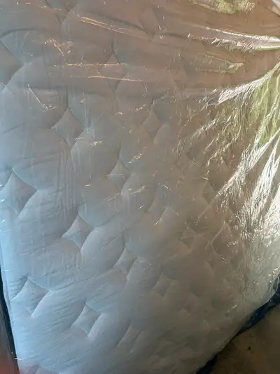 Endy King Size Mattress (Plush), View more