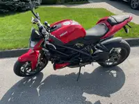 Superbe Ducati Streetfighter 1100cc