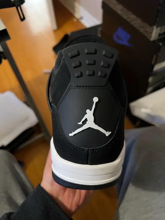 Jordan 4 white thunder in Men's Shoes in City of Toronto - Image 5