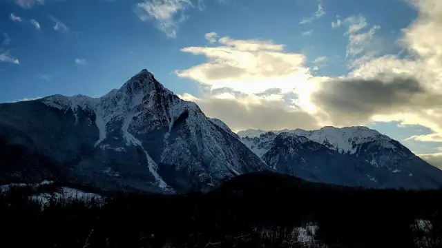 in search of in Long Term Rentals in Terrace - Image 2