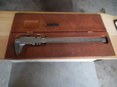 STARRETT VERNIER 0-14 IN. INSIDE / OUTSIDE .001 IN. NO. 123 HARDENED & STABILIZED MASTER BAR