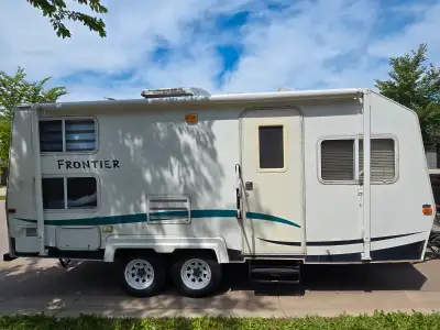 20ft 2001 Frontier Rv. Previous owned by enderly couple who took good care maintaining unit. Have ow...