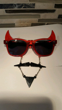 Devil Mustache Sun Glasses "SUN STACHES"