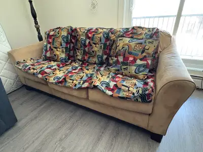 Couch Futton, View more