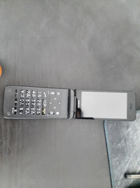 902kc Kyocera 4G Japanese Flip Phone (Read Description)