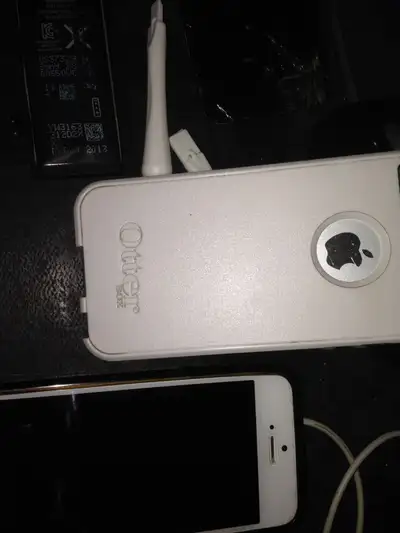 iPhone 5S 64gb, View more