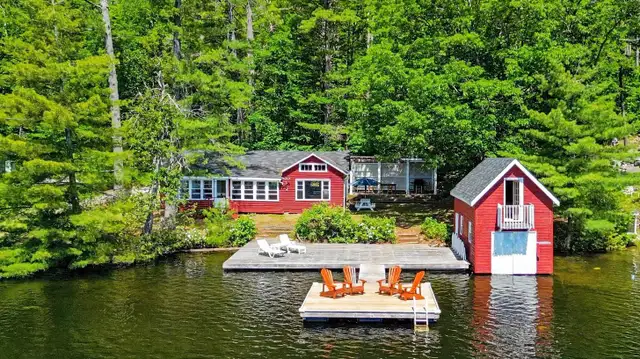 Crystal Lake Waterfront Cottage + Two-Storey Wet-Slip Boathouse